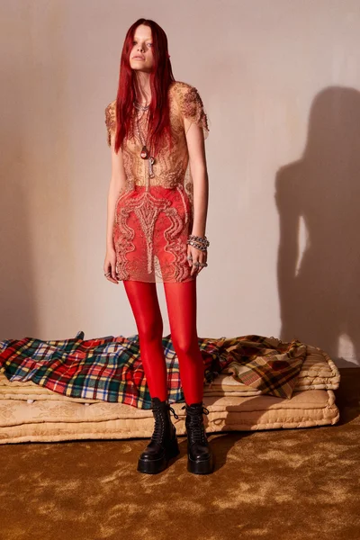Look 60